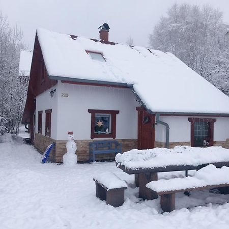 Вілла Hygge Chaloupka V Horach Cesky Jiretin Екстер'єр фото